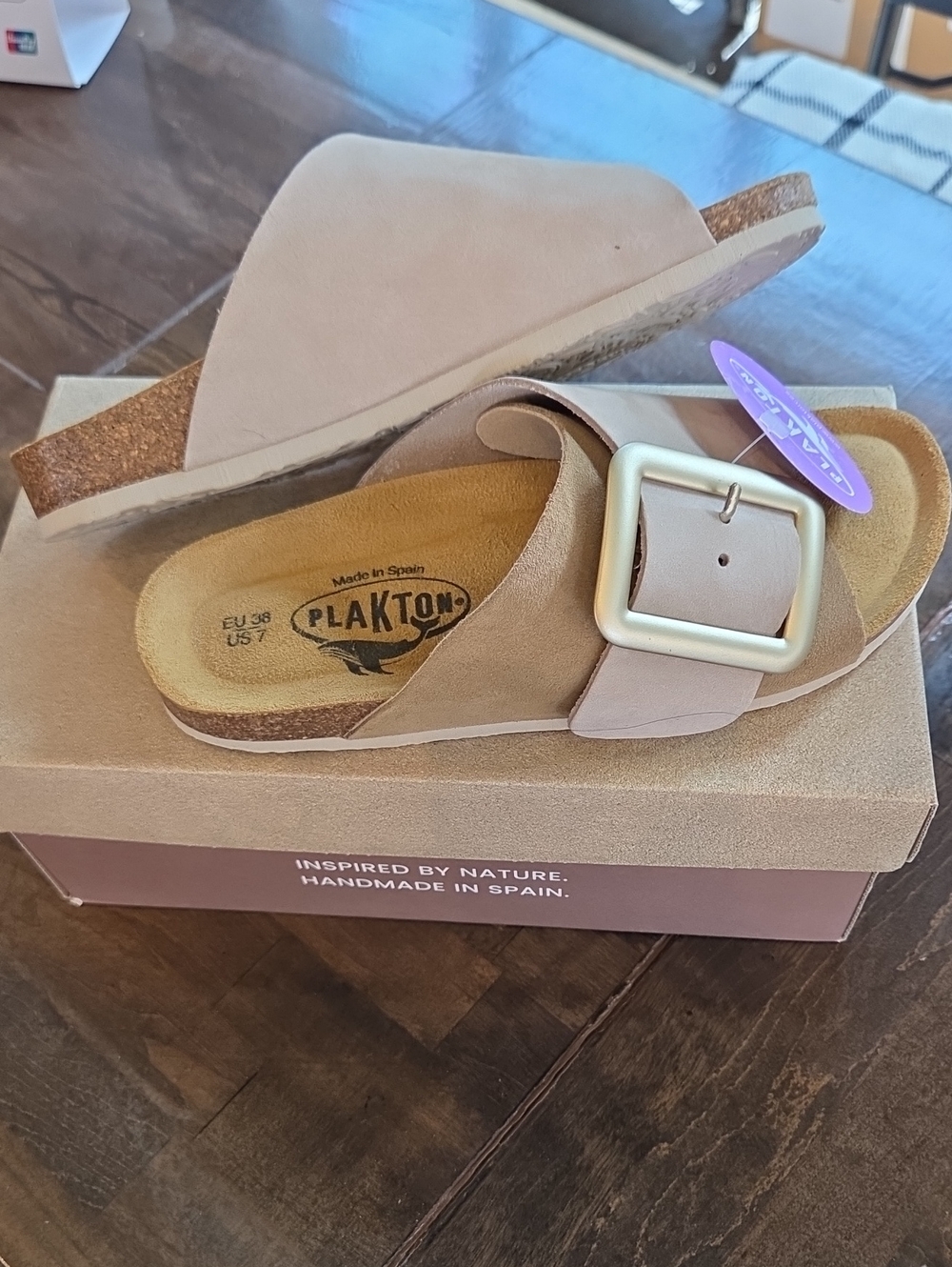 Plakton Size 7 Women's Beige Slide Leather Sandals with Buckle NEW